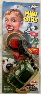 Chevron Cars Mini Car Green SUV Pull Back Toy Removable Clip New Sealed Vintage